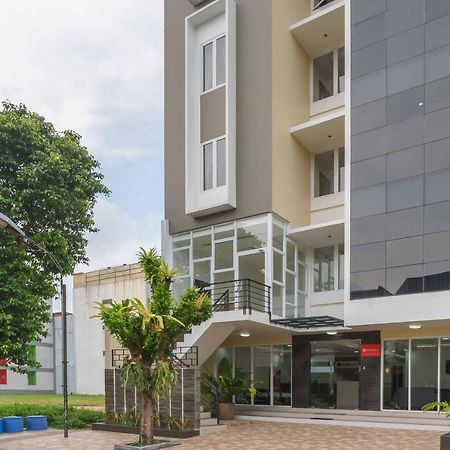 Reddoorz Plus Near Eka Hospital Bsd 5 Dadap Dış mekan fotoğraf