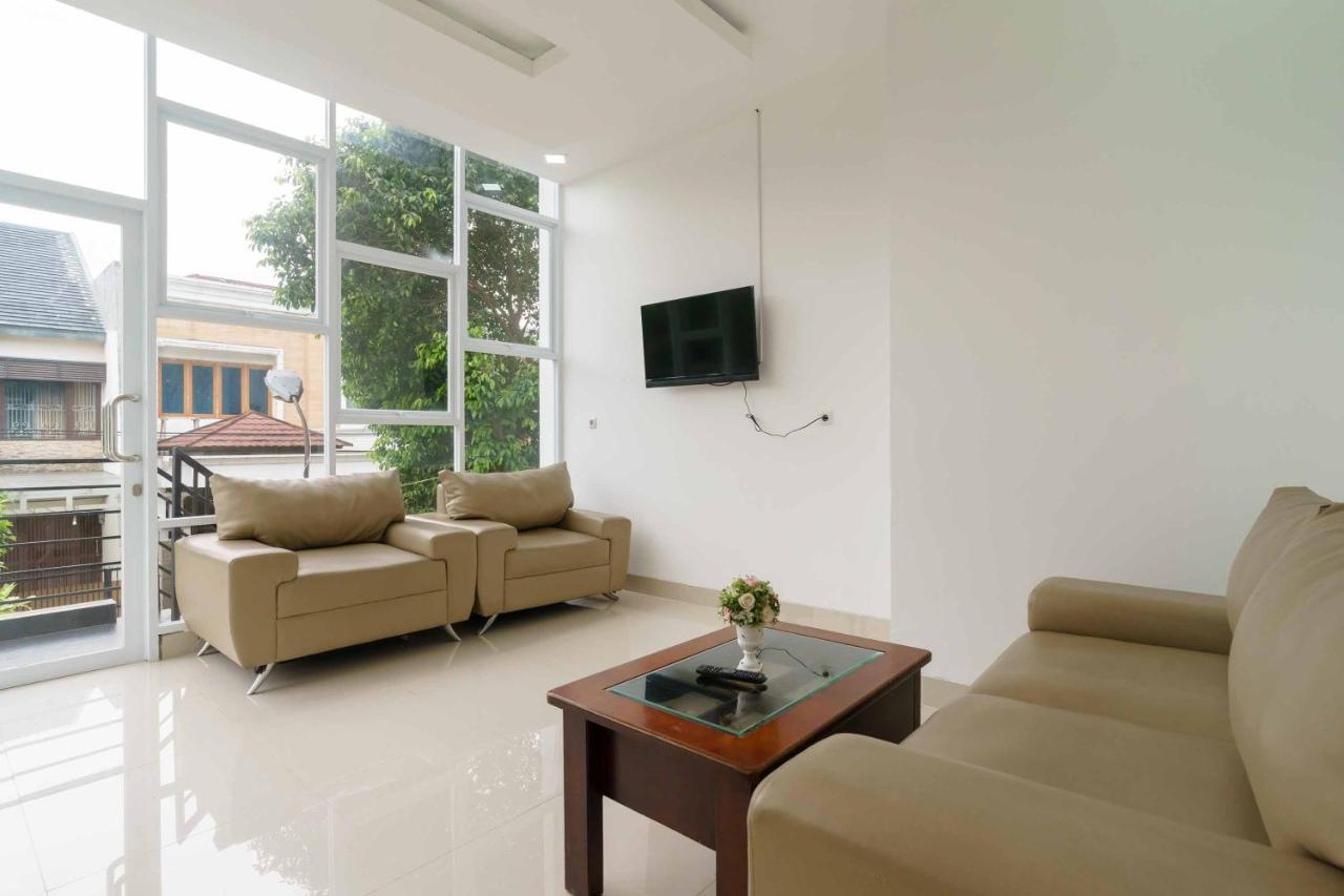 Reddoorz Plus Near Eka Hospital Bsd 5 Dadap Dış mekan fotoğraf
