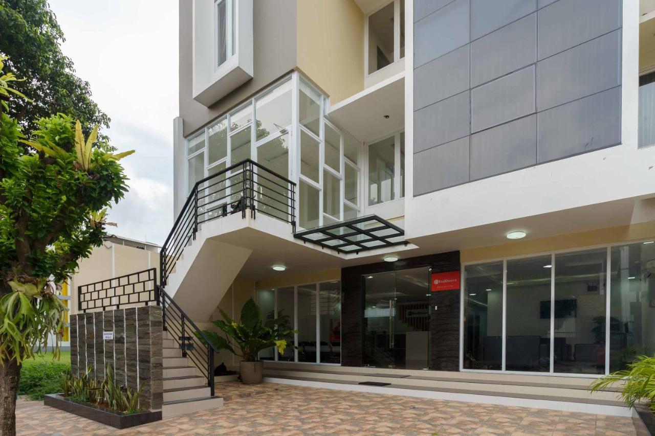 Reddoorz Plus Near Eka Hospital Bsd 5 Dadap Dış mekan fotoğraf