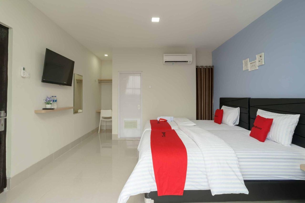 Reddoorz Plus Near Eka Hospital Bsd 5 Dadap Dış mekan fotoğraf