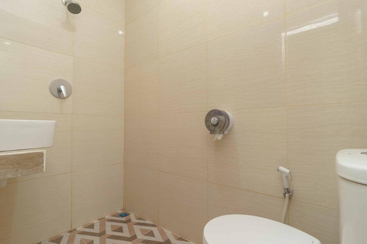 Reddoorz Plus Near Eka Hospital Bsd 5 Dadap Dış mekan fotoğraf